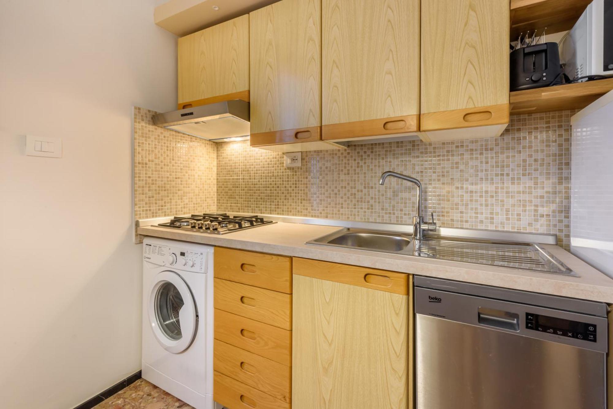 Angelico 3 Bedrooms By Mmega Florence Luaran gambar